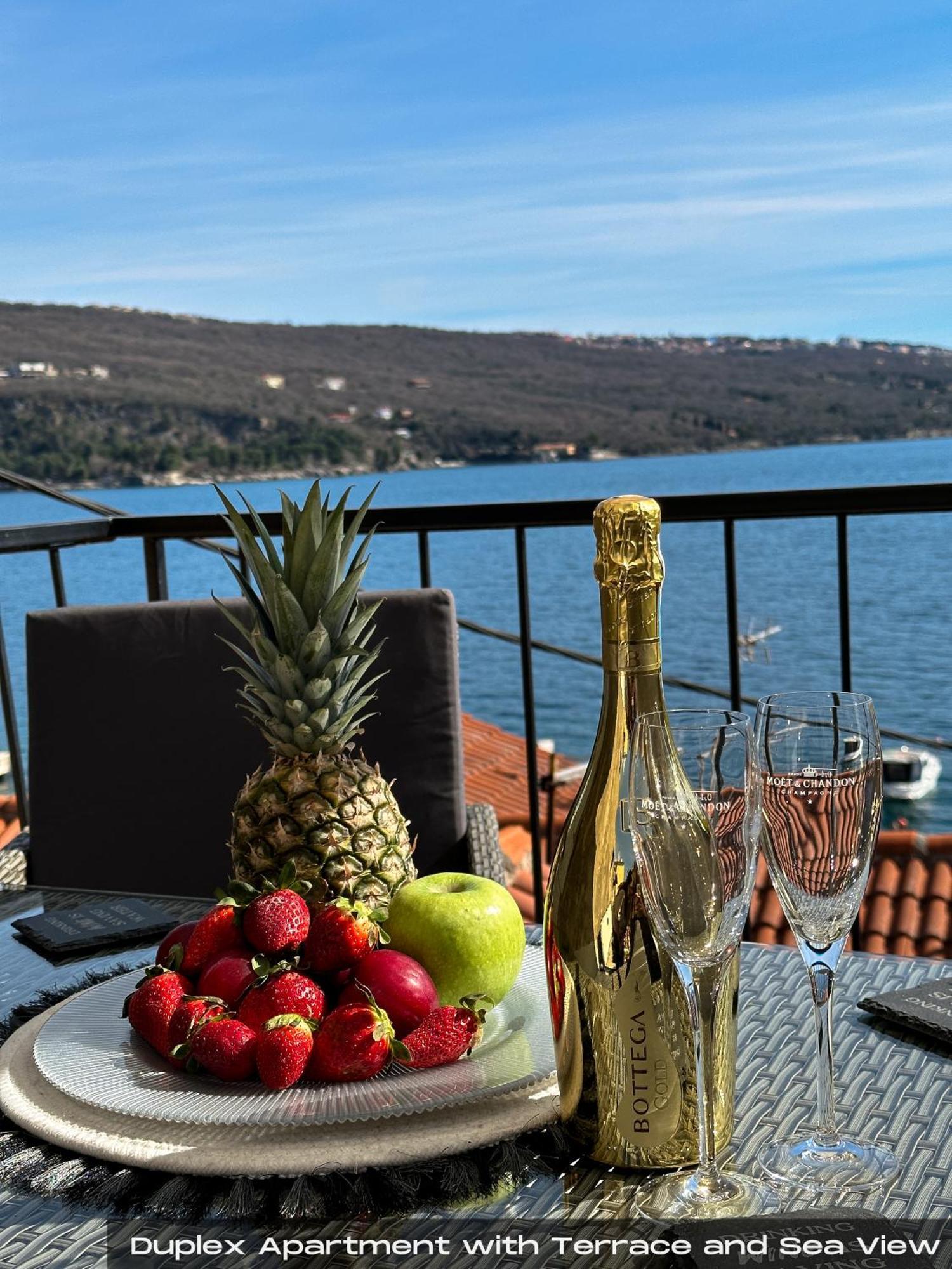 Villa Volos With Roof Terrace, Sea View, Free Private Parking Οπατία Εξωτερικό φωτογραφία